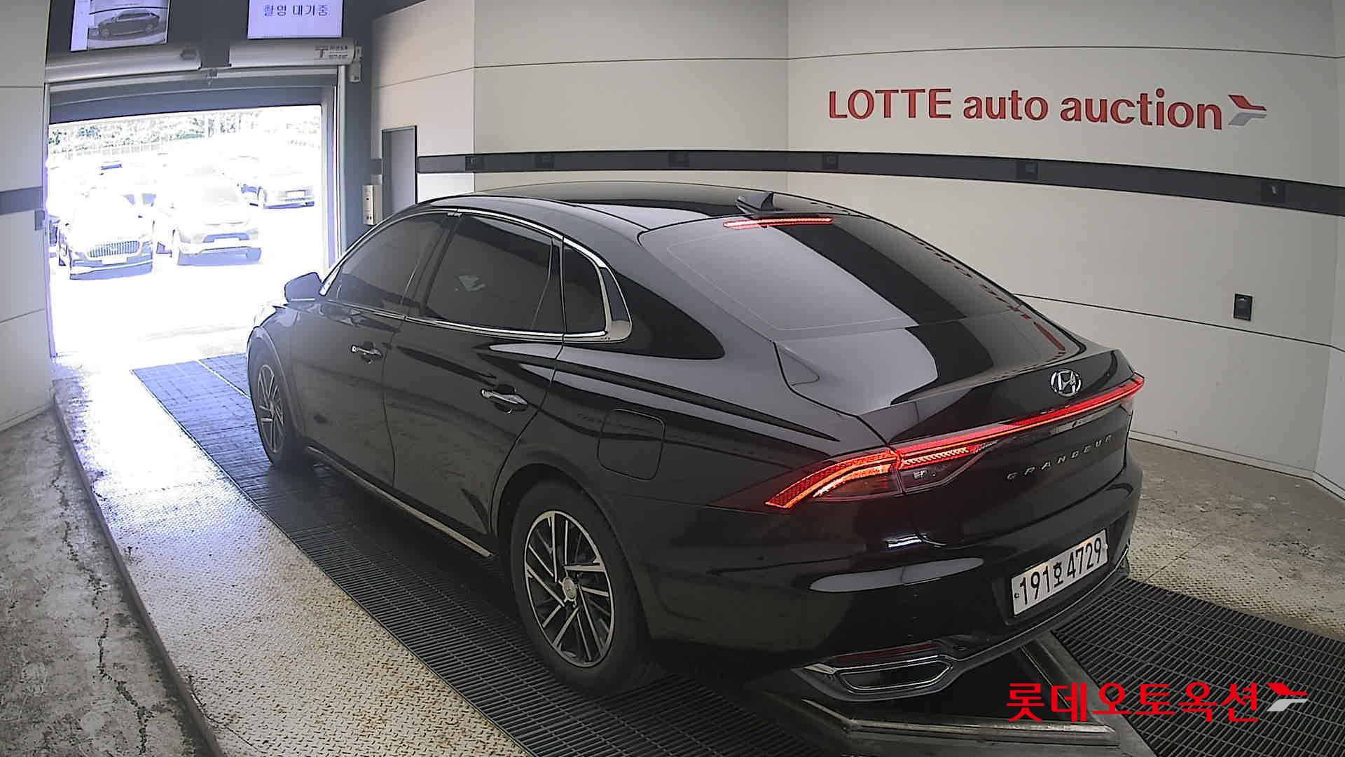 2022 - hyundai grandeur