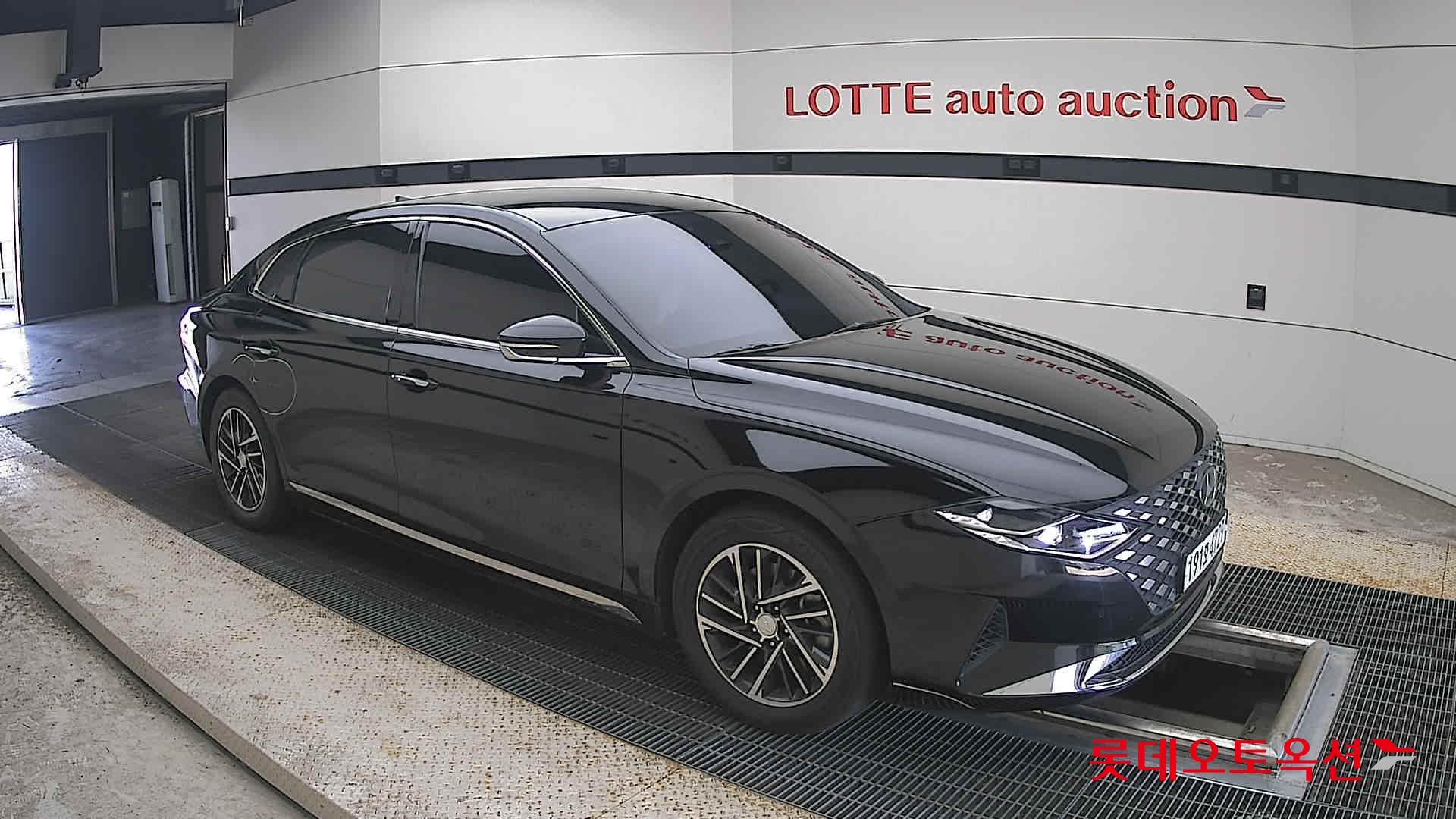 2022 - hyundai grandeur