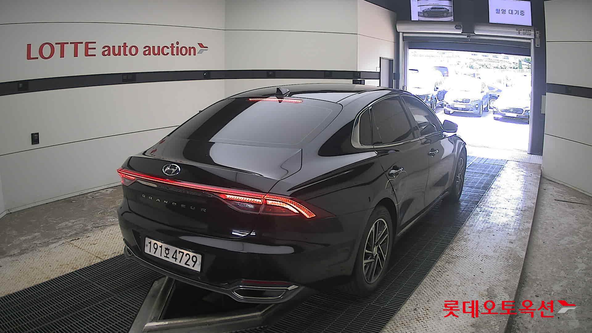 2022 - hyundai grandeur