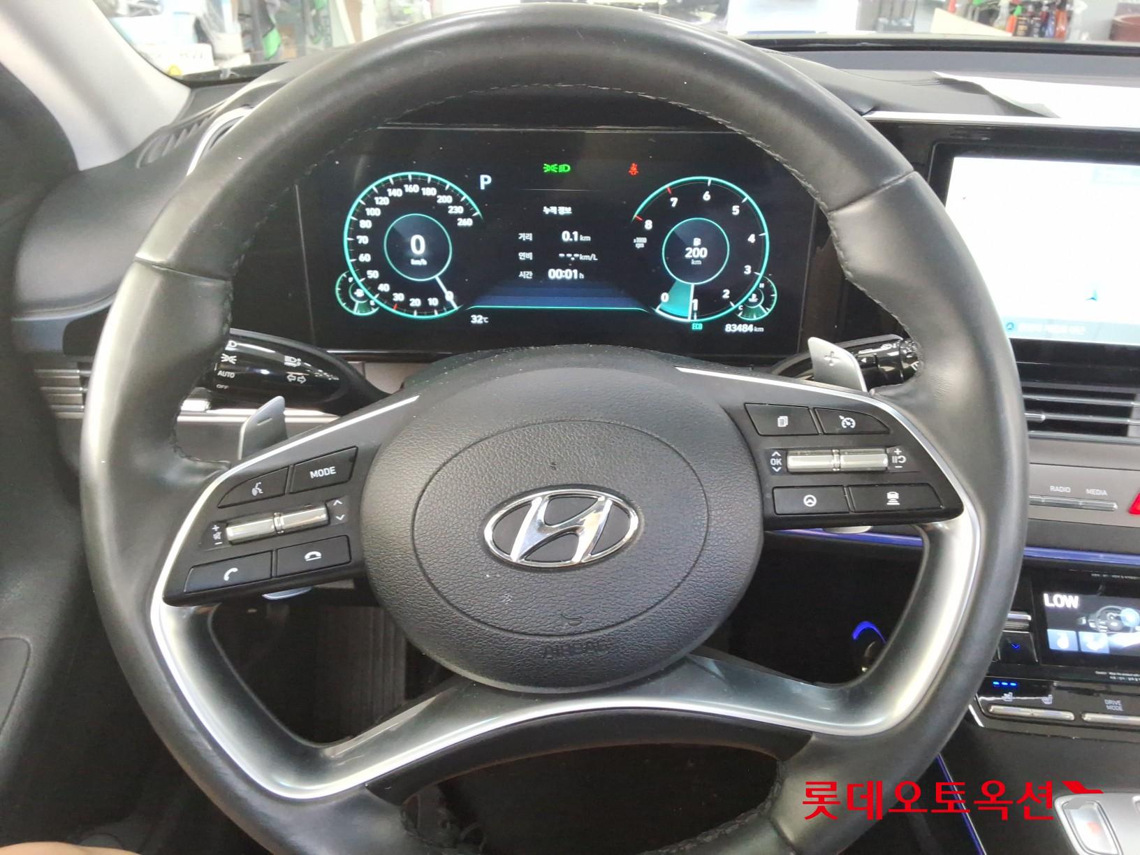 2022 - hyundai grandeur