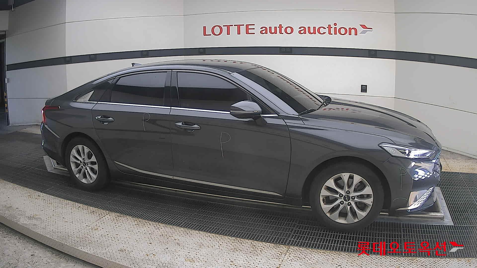 2023 - kia k8