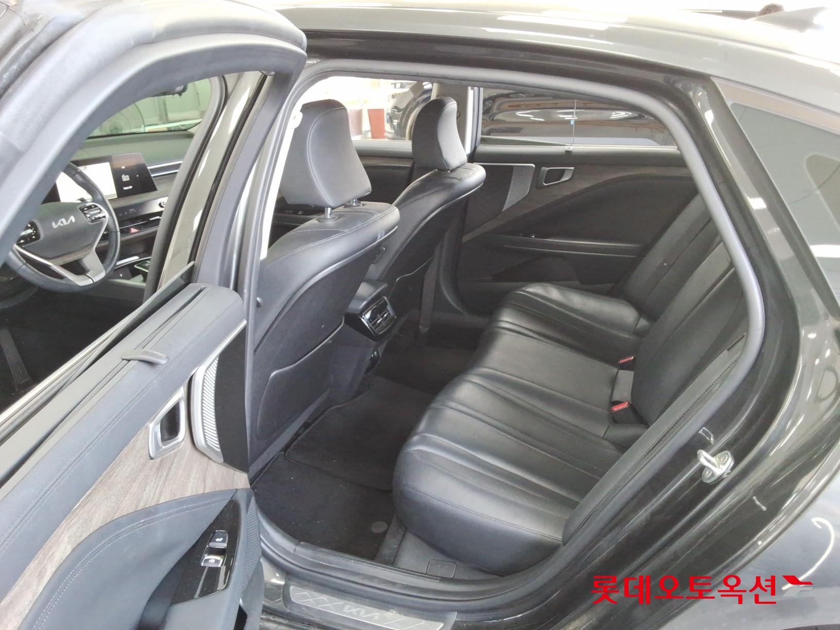2023 - kia k8