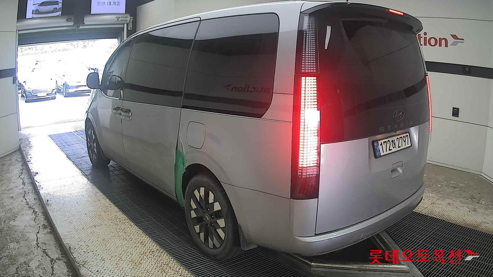 2022 - hyundai staria