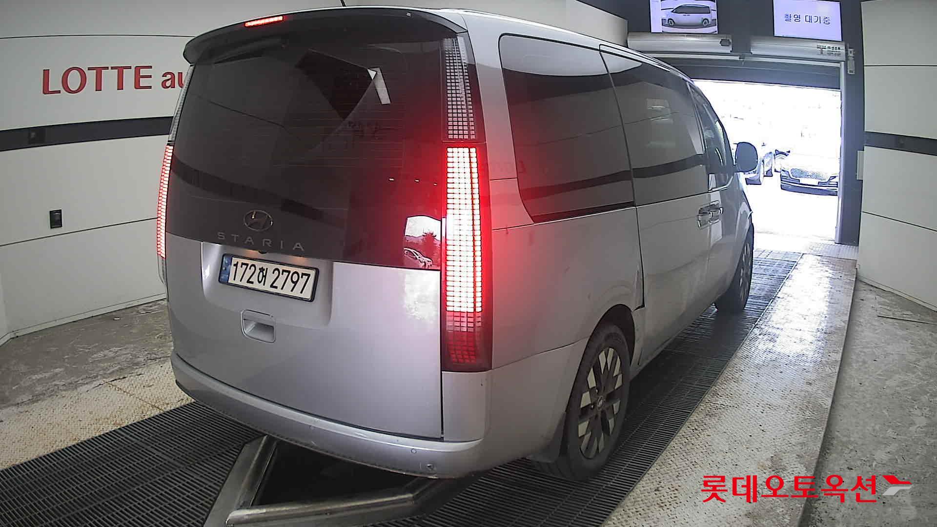 2022 - hyundai staria