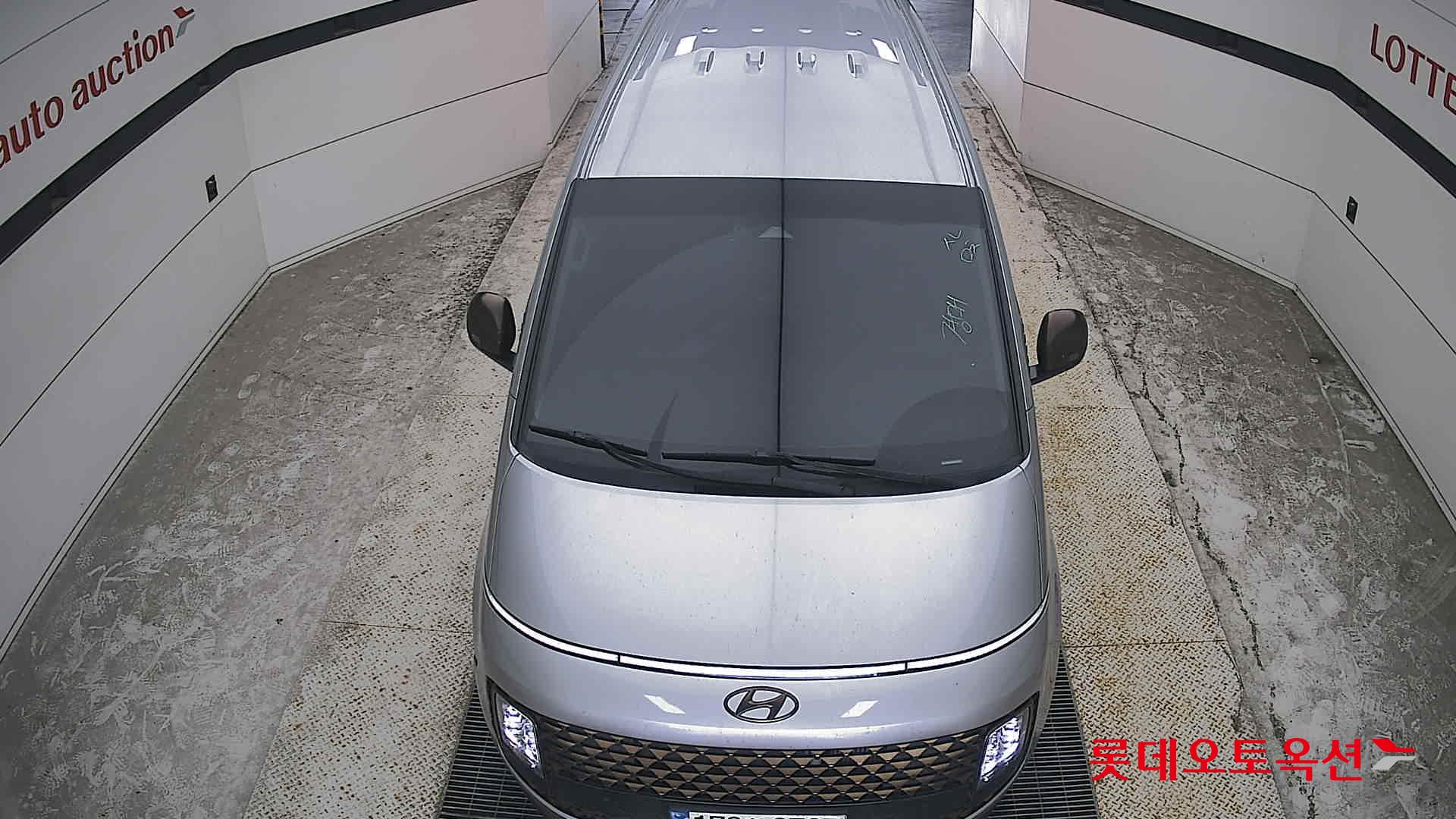 2022 - hyundai staria