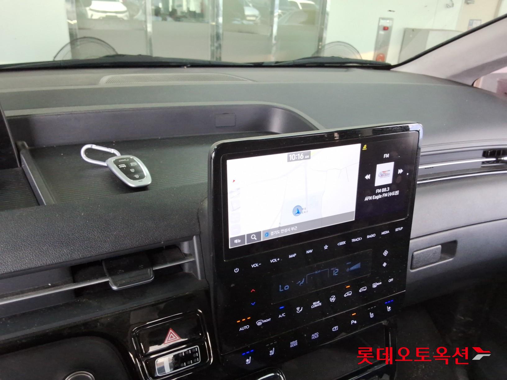 2022 - hyundai staria