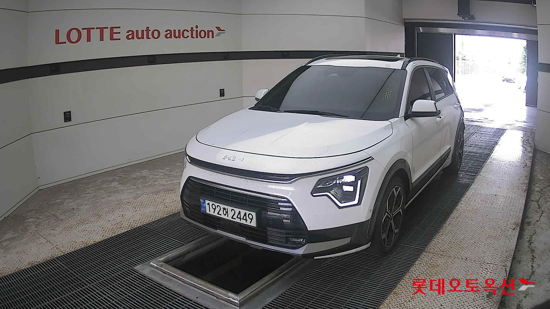 2023 - kia niro