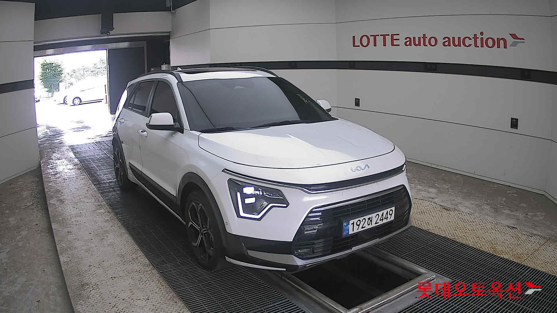 2023 - kia niro
