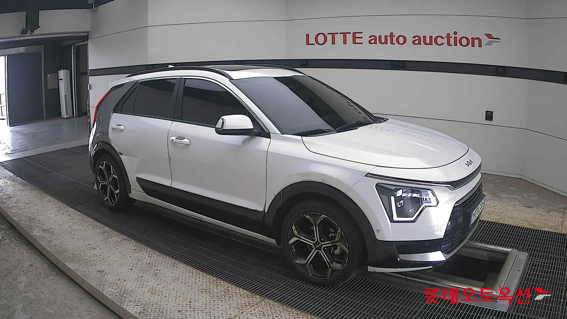 2023 - kia niro