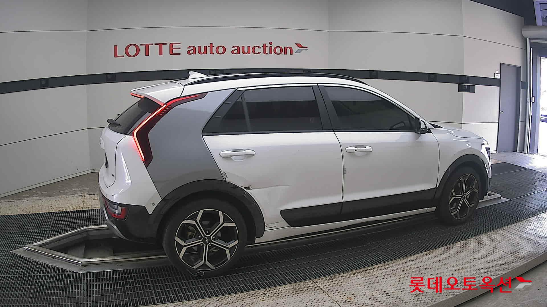 2023 - kia niro