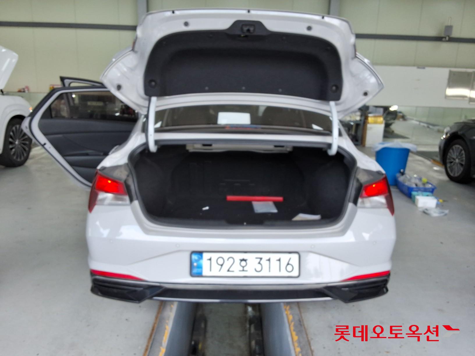 2023 - hyundai avante