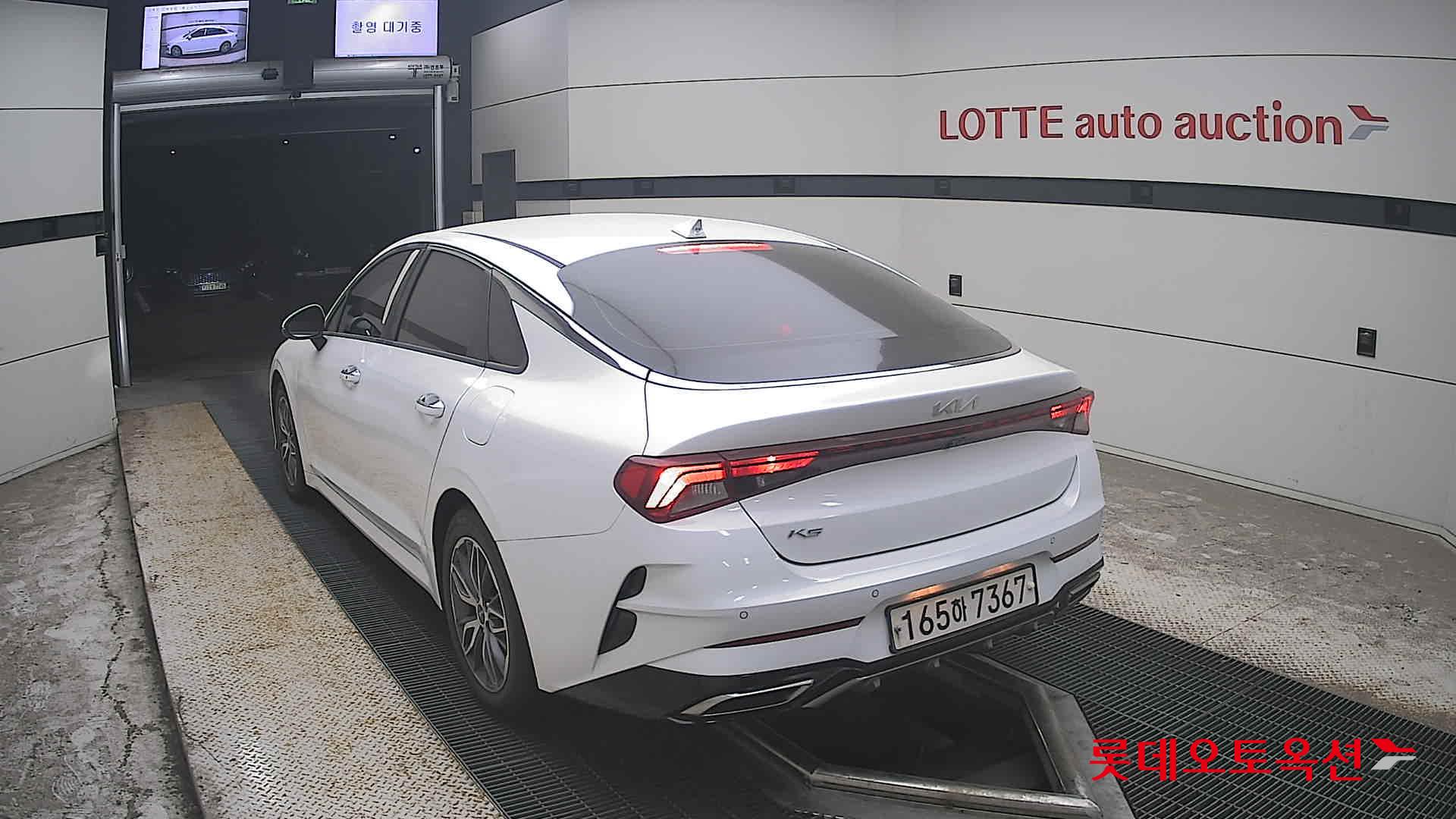 2022 - kia k5