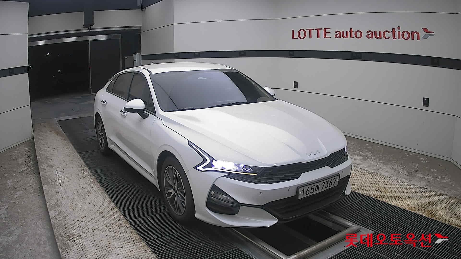2022 - kia k5