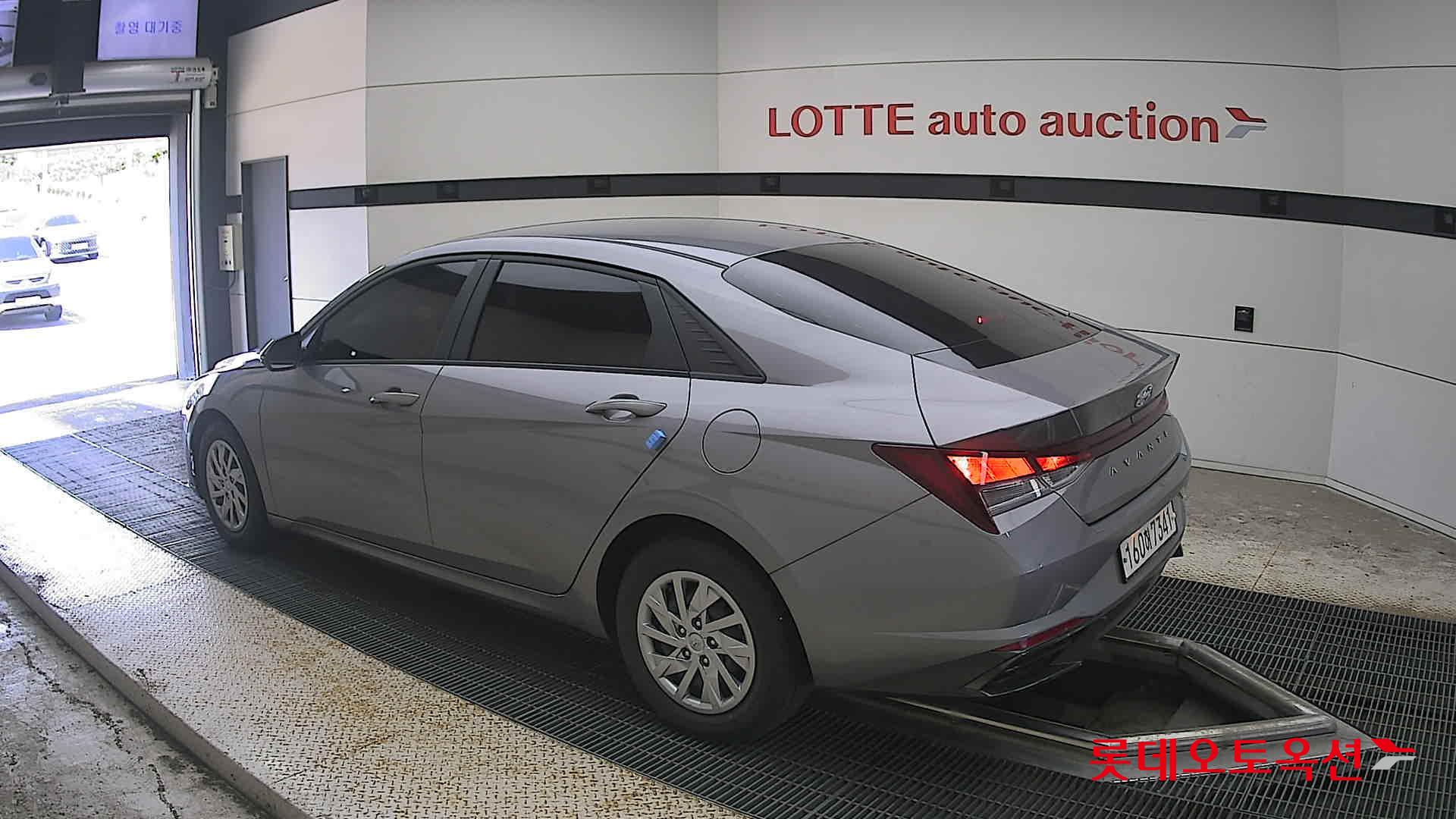 2021 - hyundai avante