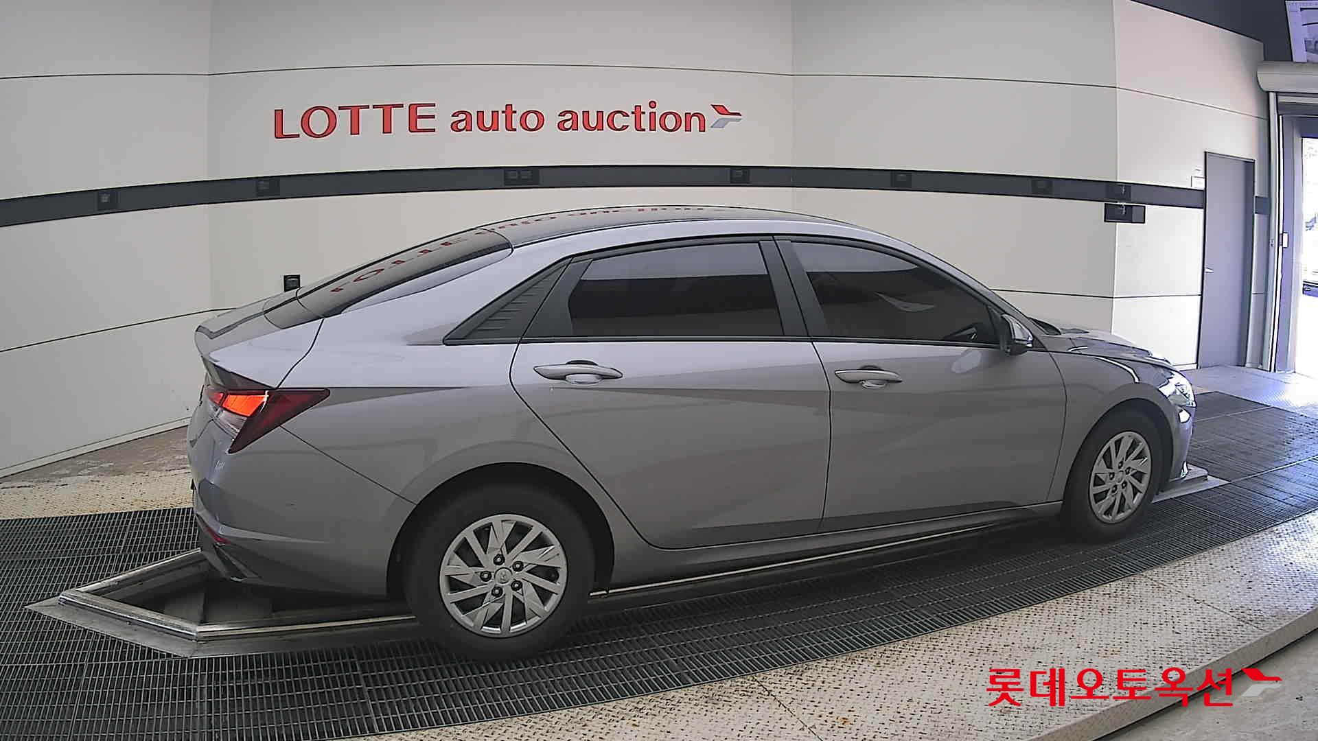 2021 - hyundai avante