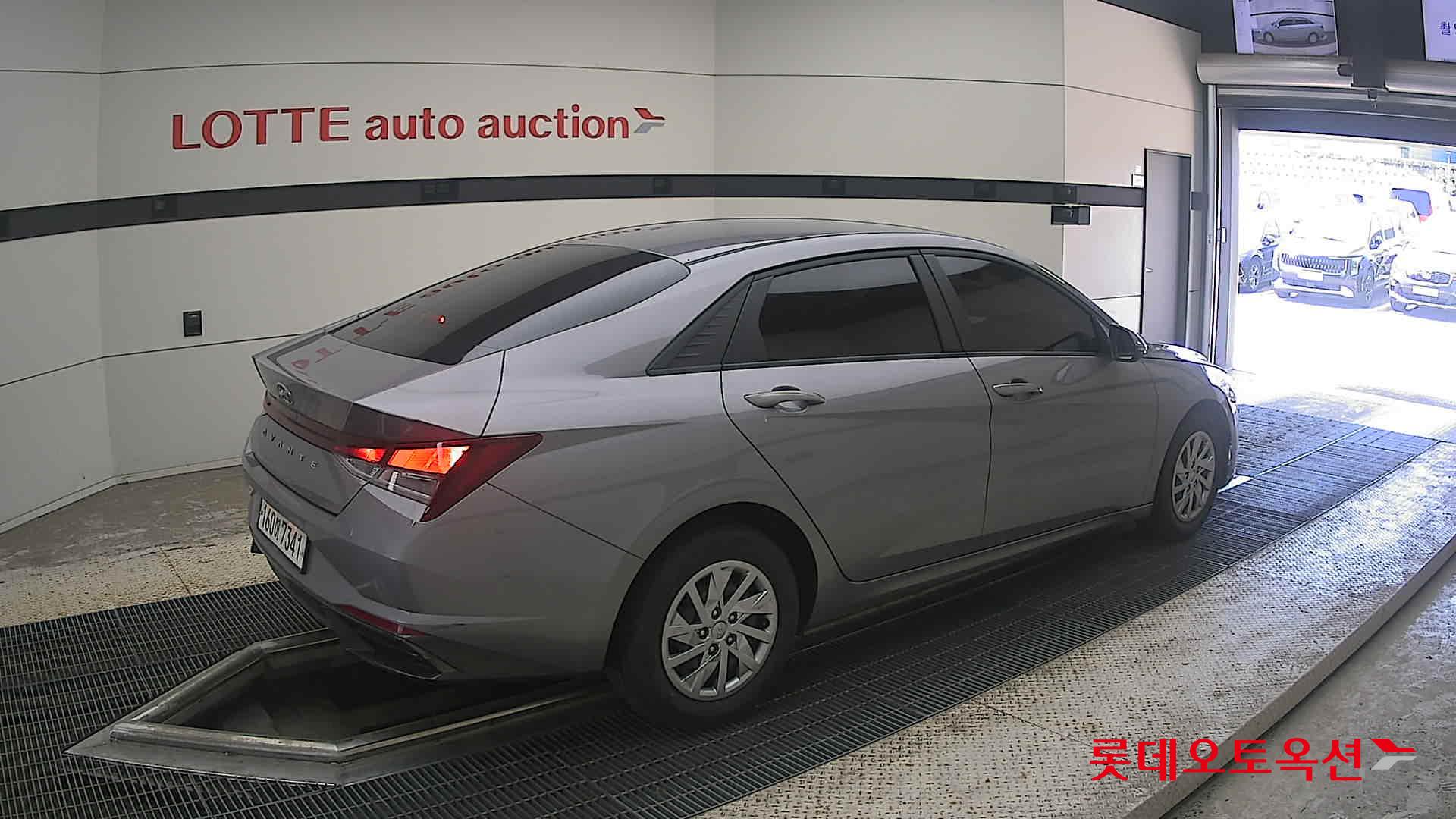 2021 - hyundai avante