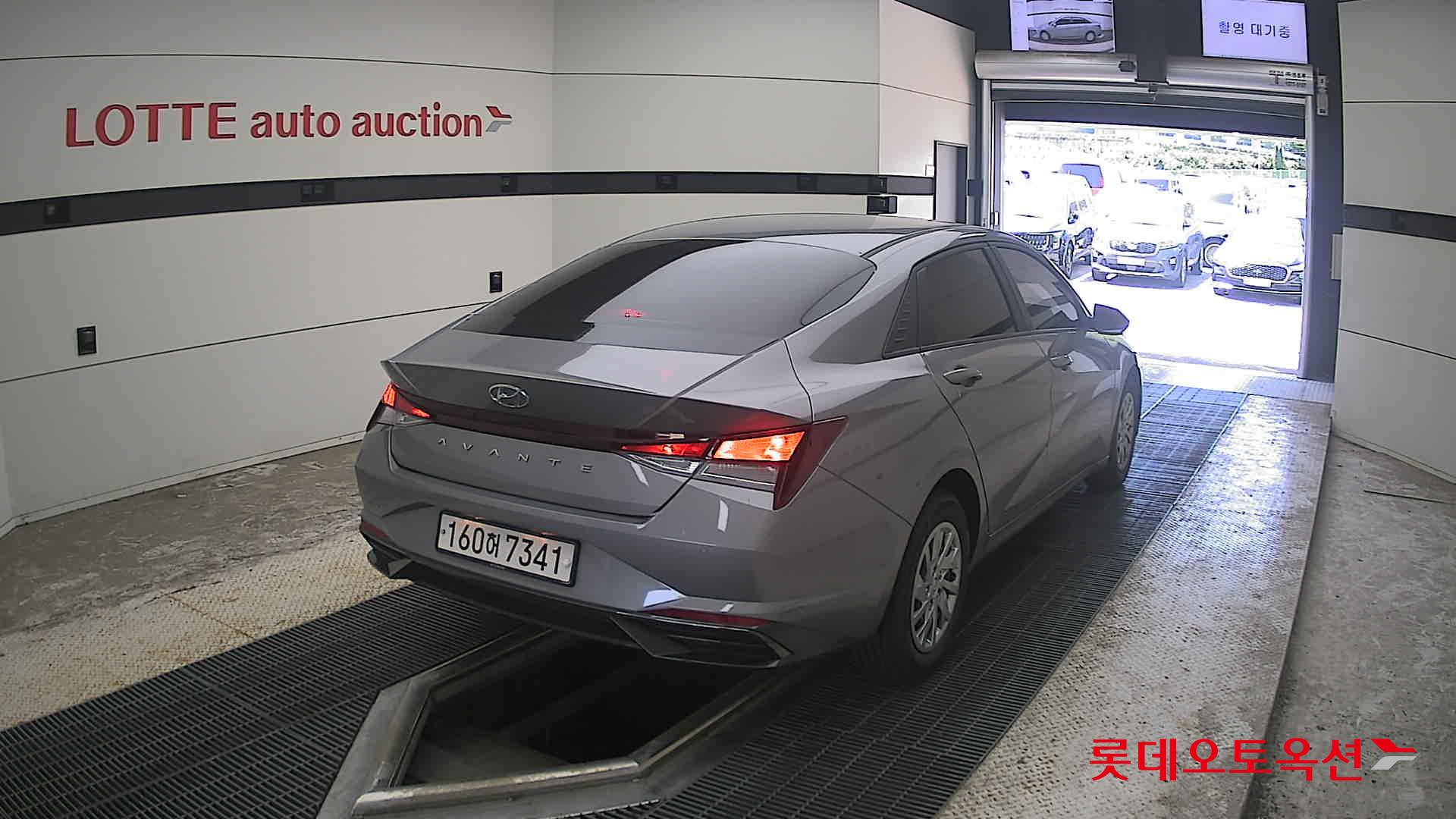 2021 - hyundai avante