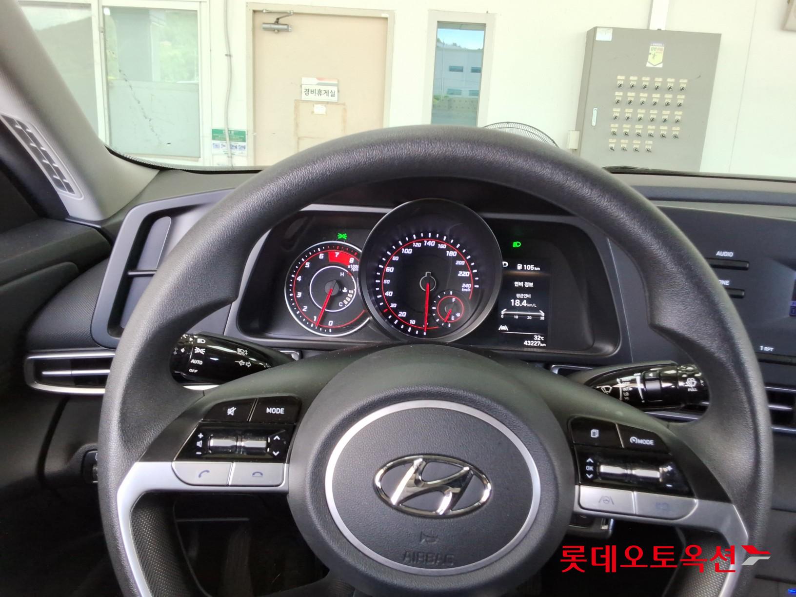 2021 - hyundai avante
