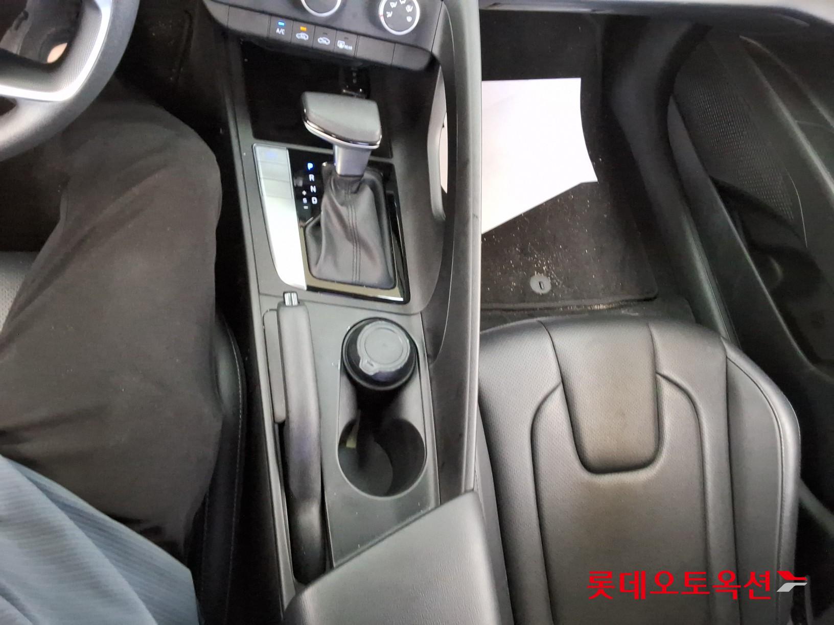 2021 - hyundai avante