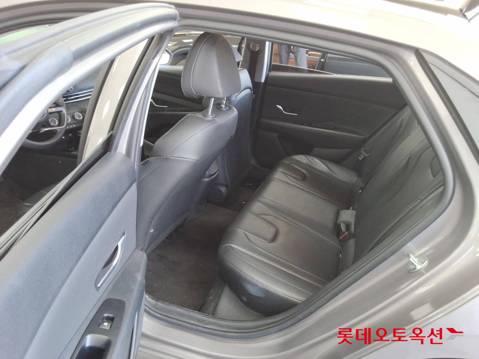 2021 - hyundai avante