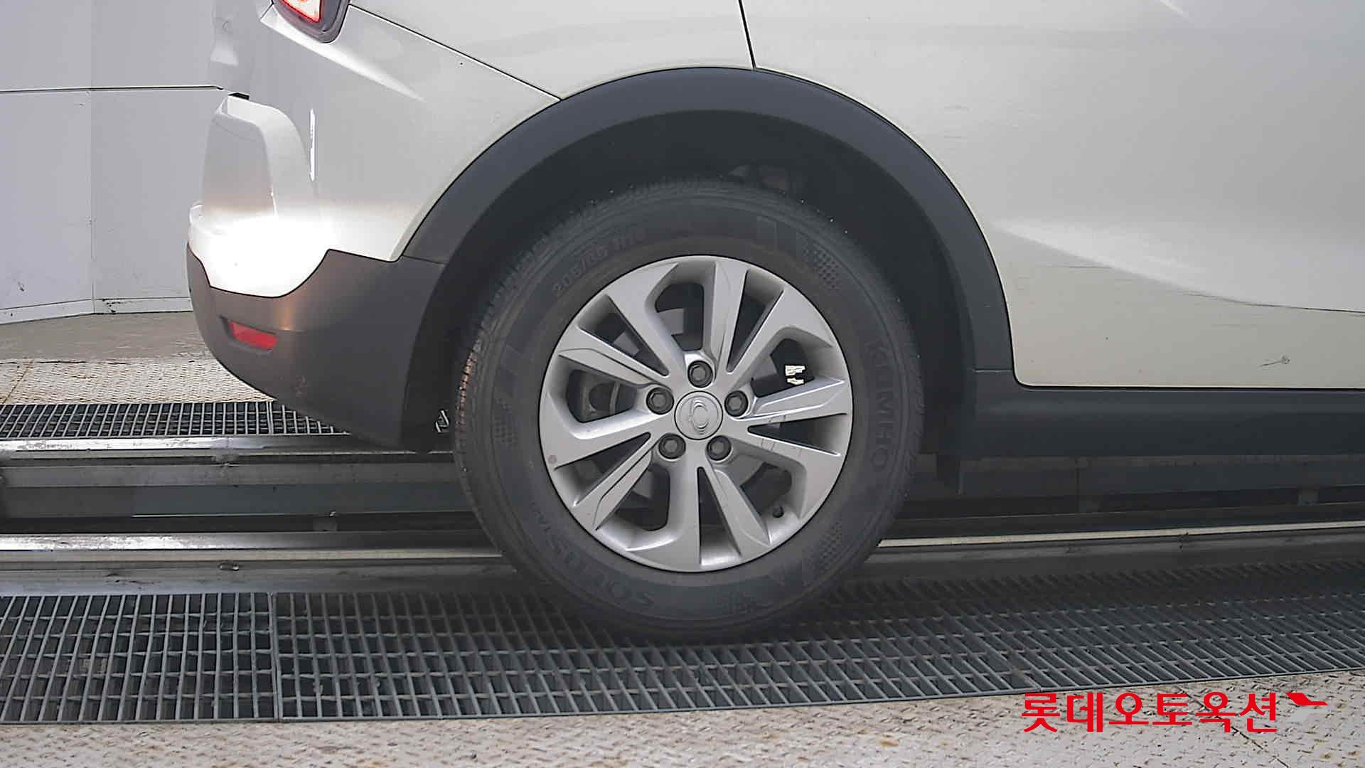 2021 - ssangyong tivoli