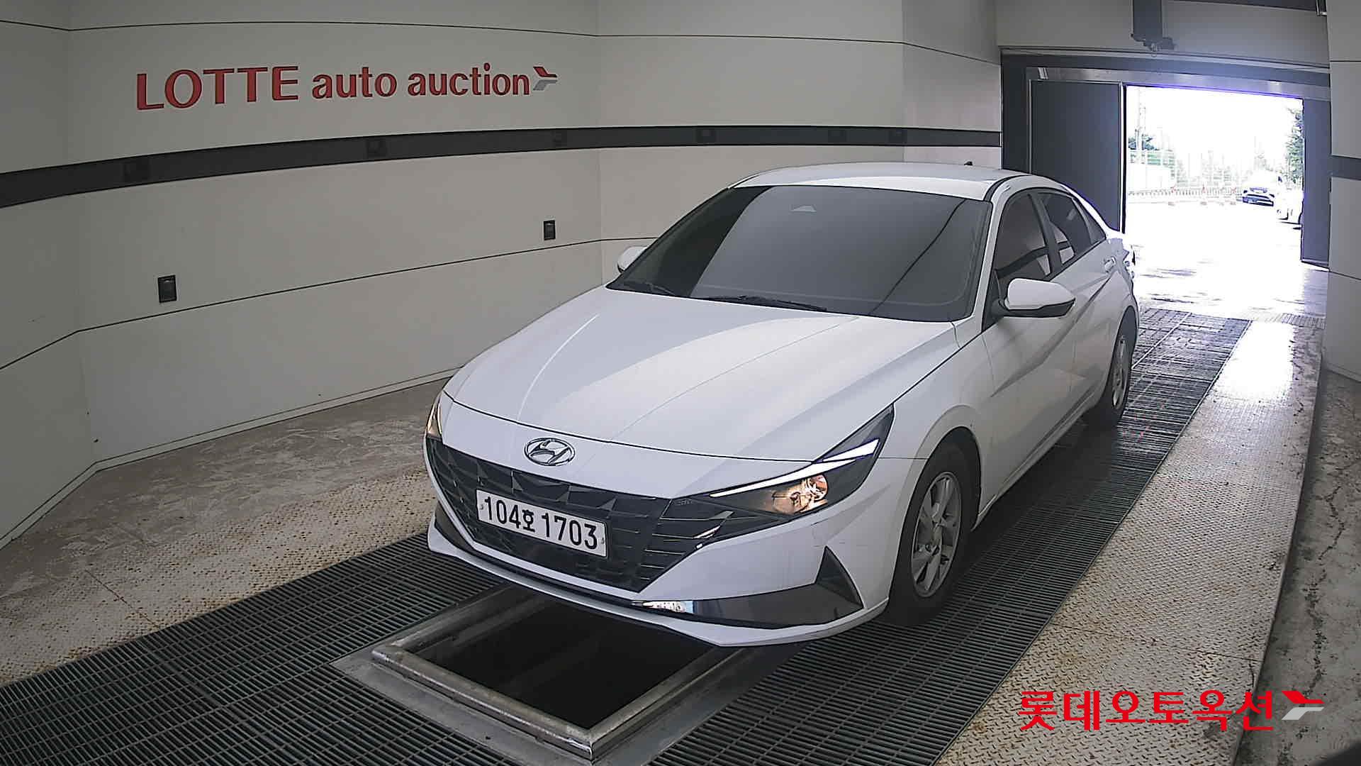 2021 - hyundai avante