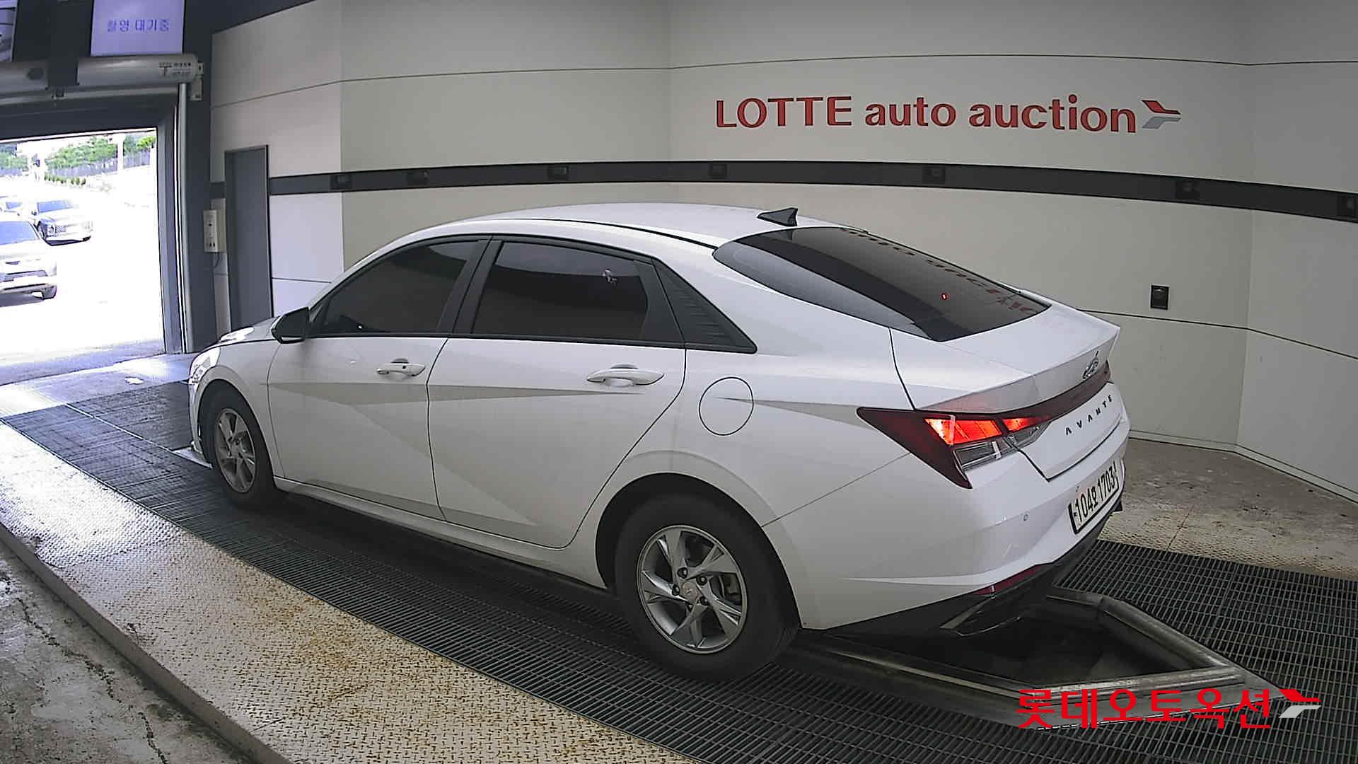 2021 - hyundai avante