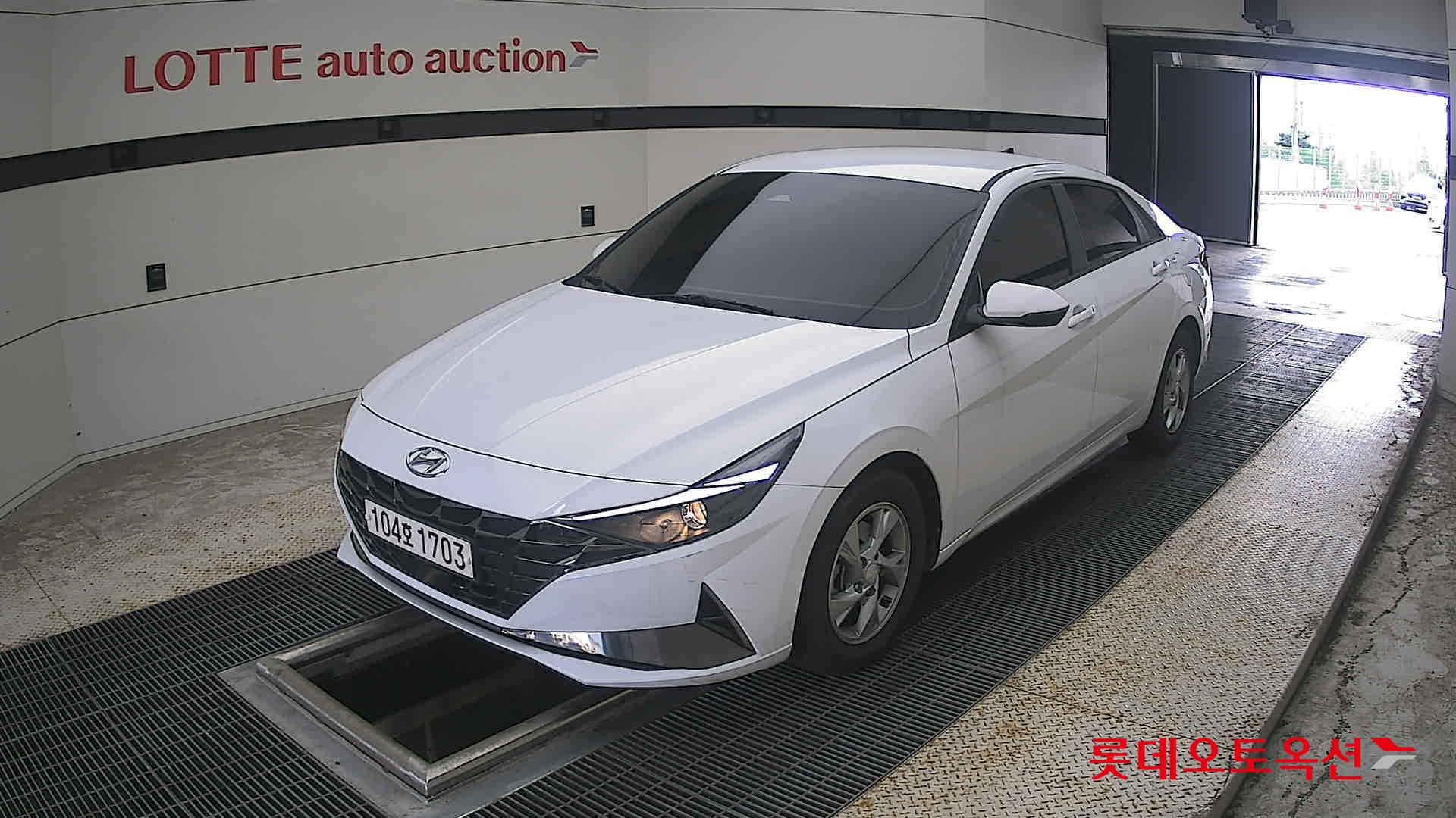 2021 - hyundai avante