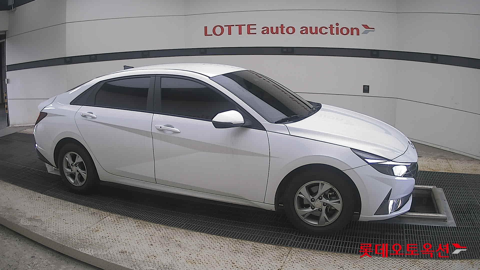 2021 - hyundai avante