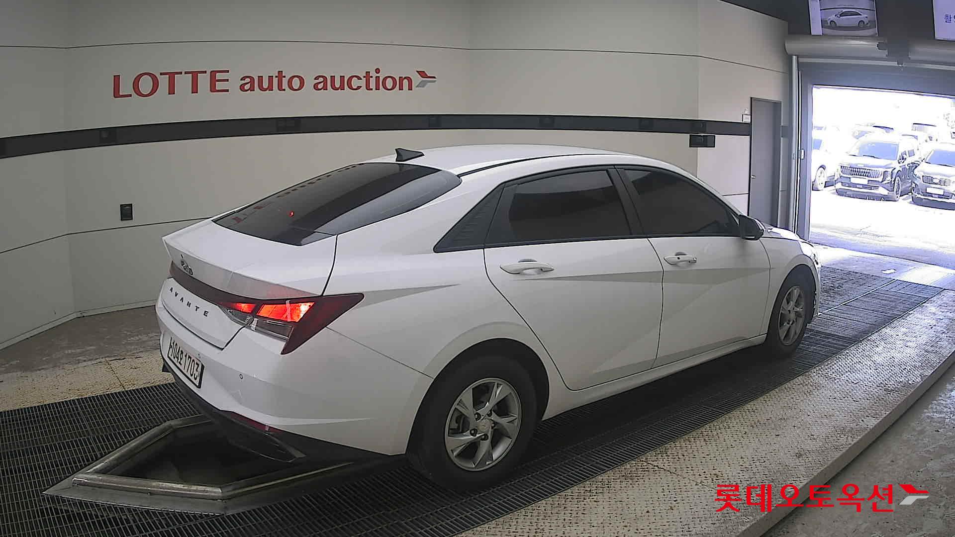2021 - hyundai avante
