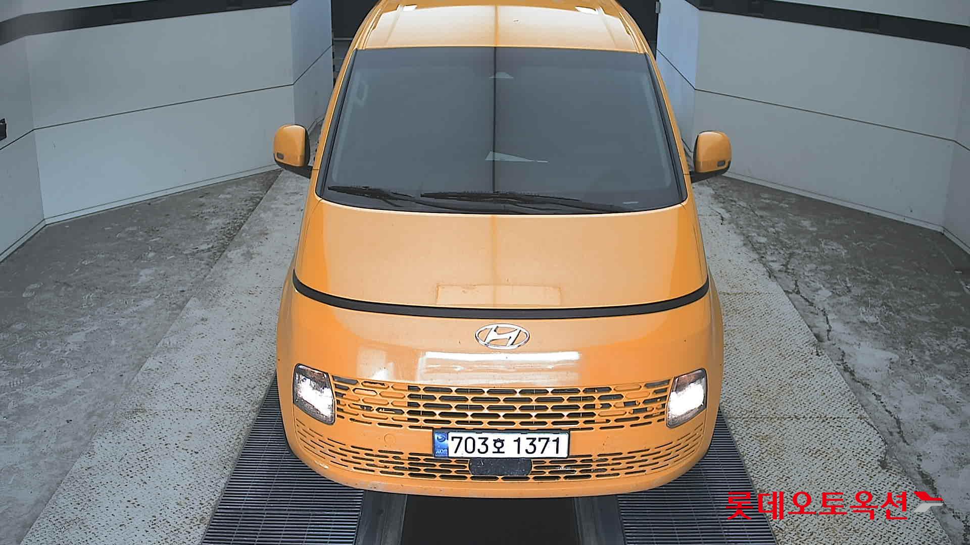 هيونداي Staria 2023 — صورة 1