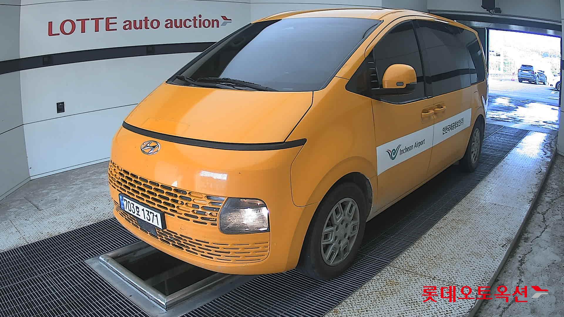 هيونداي Staria 2023 — صورة 3