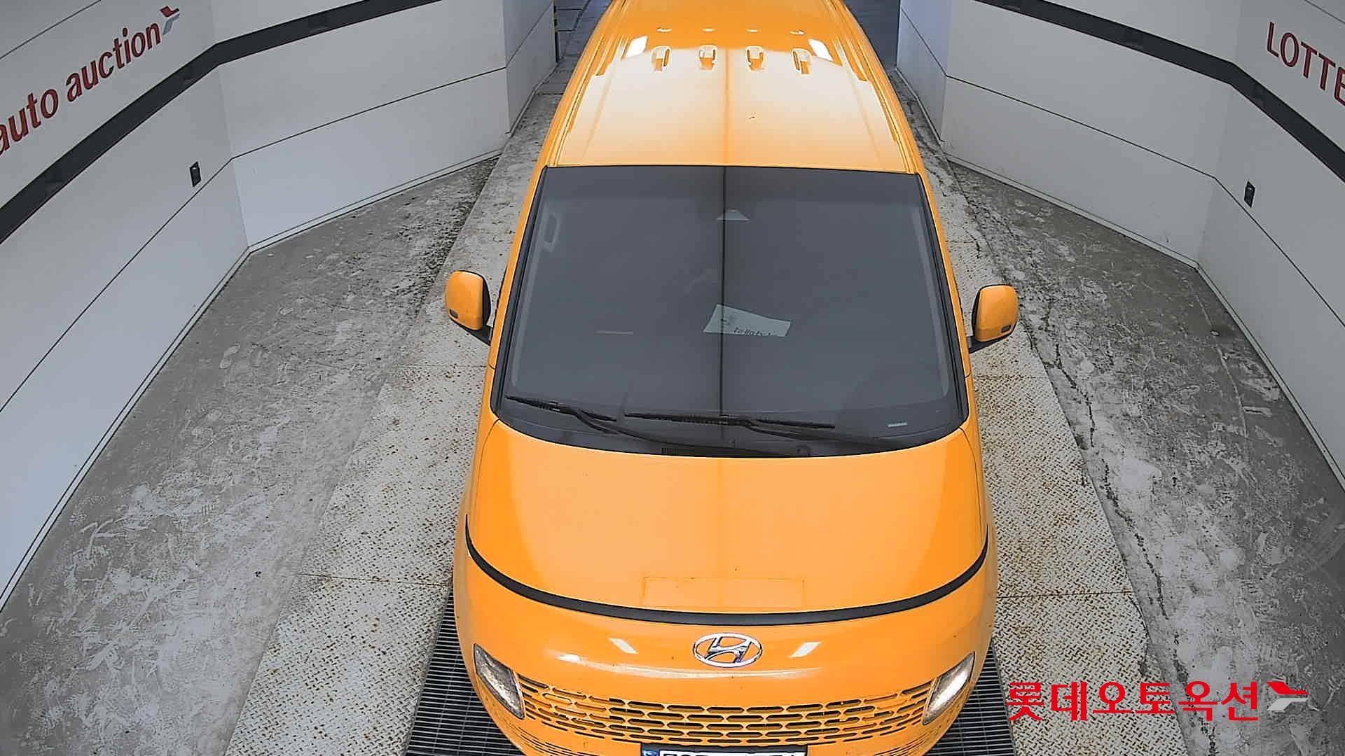هيونداي Staria 2023 — صورة 25