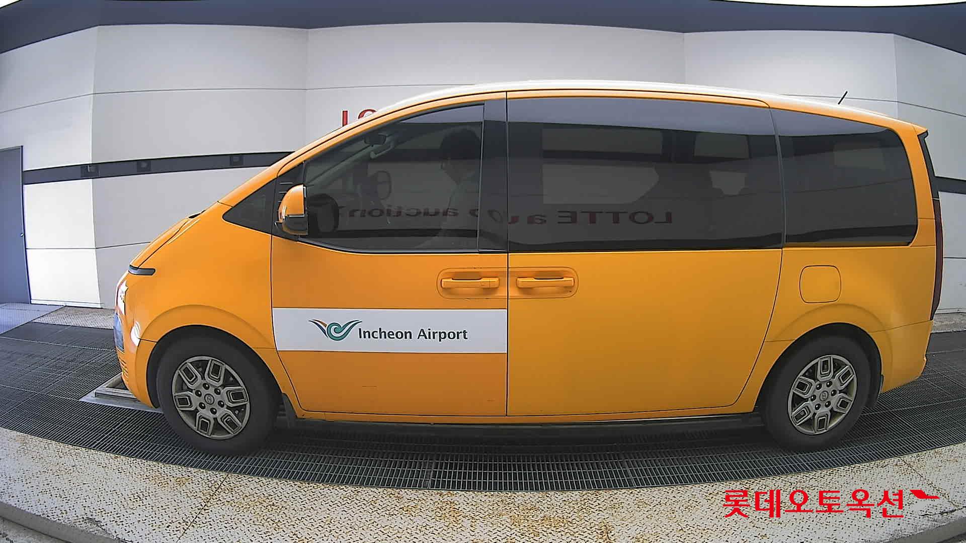 هيونداي Staria 2023 — صورة 6