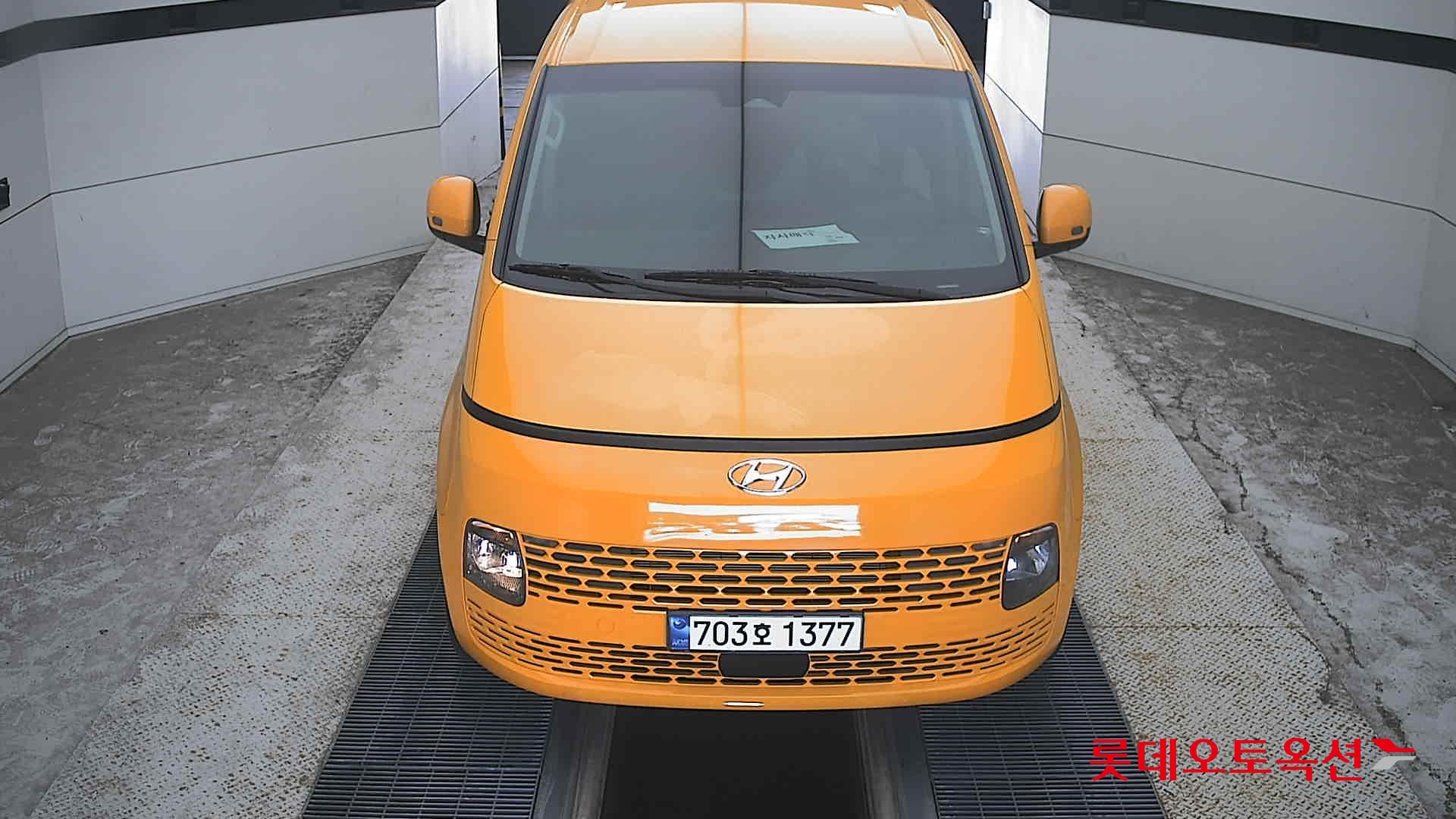 هيونداي Staria 2023 — صورة 1