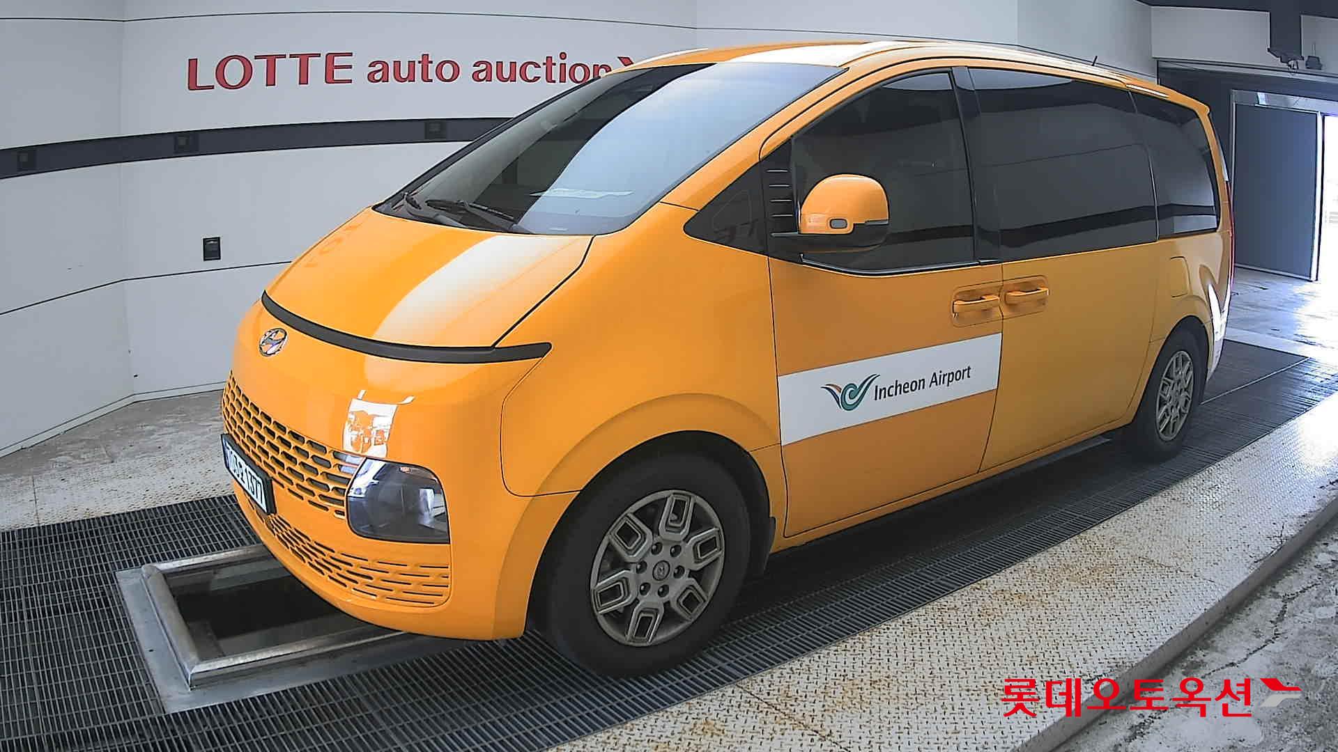 هيونداي Staria 2023 — صورة 4