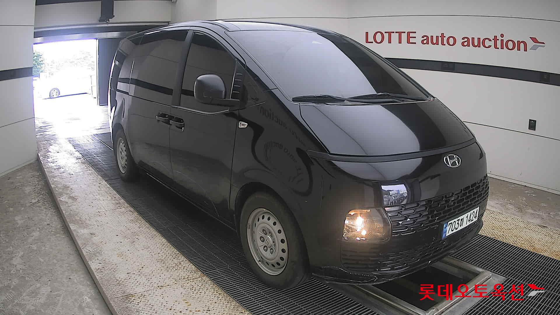 هيونداي ستاريا 2022
