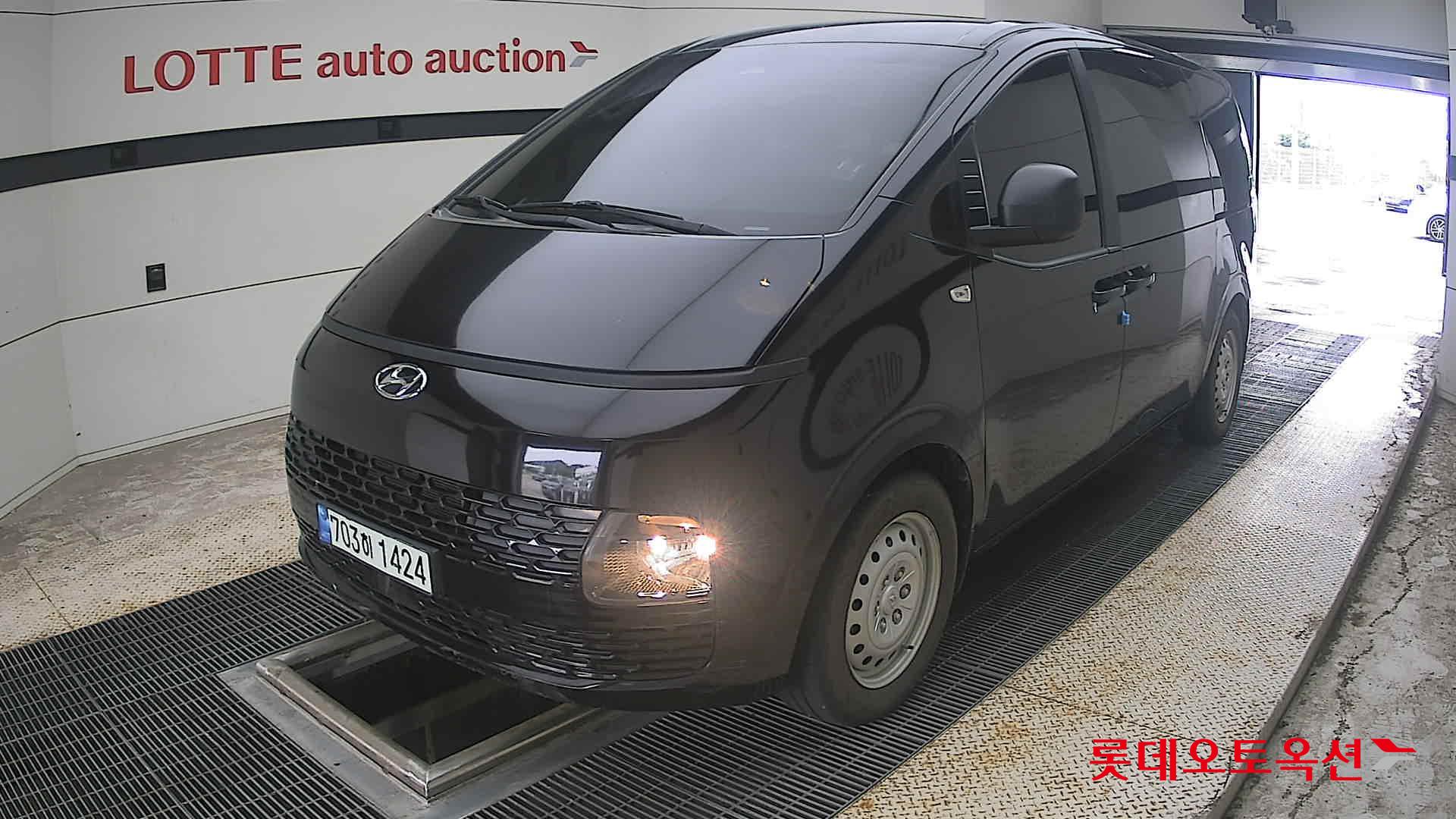 هيونداي ستاريا 2022