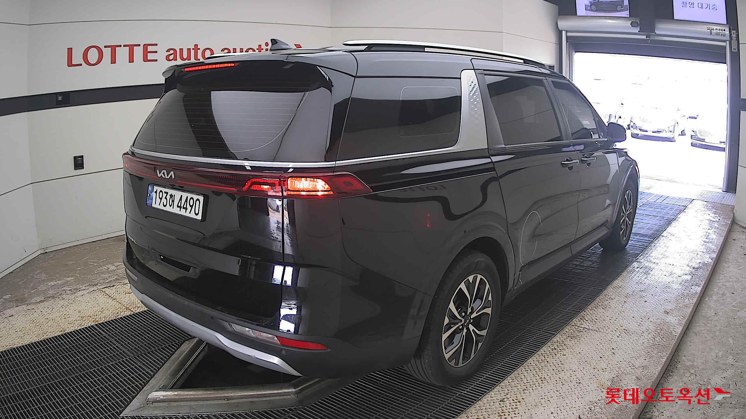 كيا كارنفال 2023