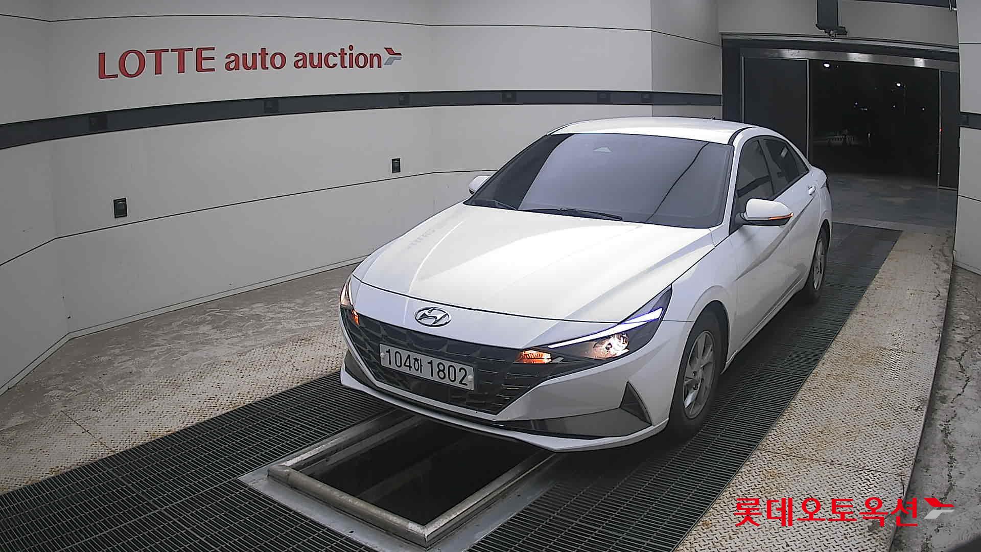 2021 - hyundai avante