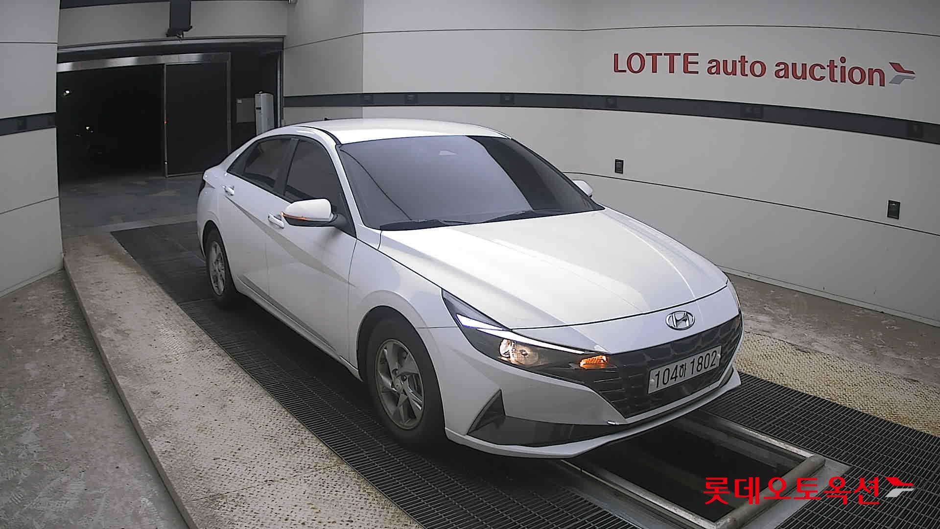 2021 - hyundai avante