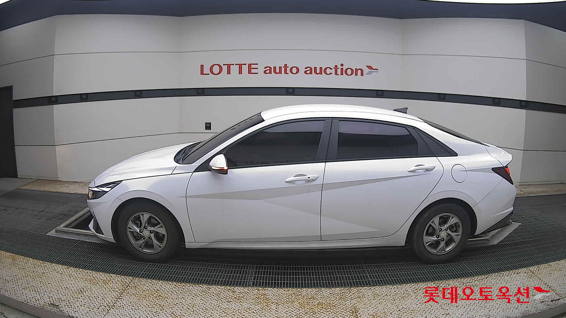 2021 - hyundai avante