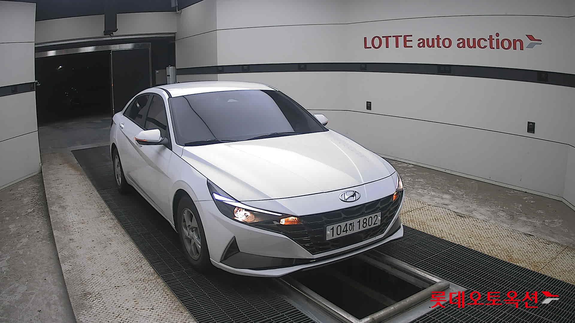 2021 - hyundai avante