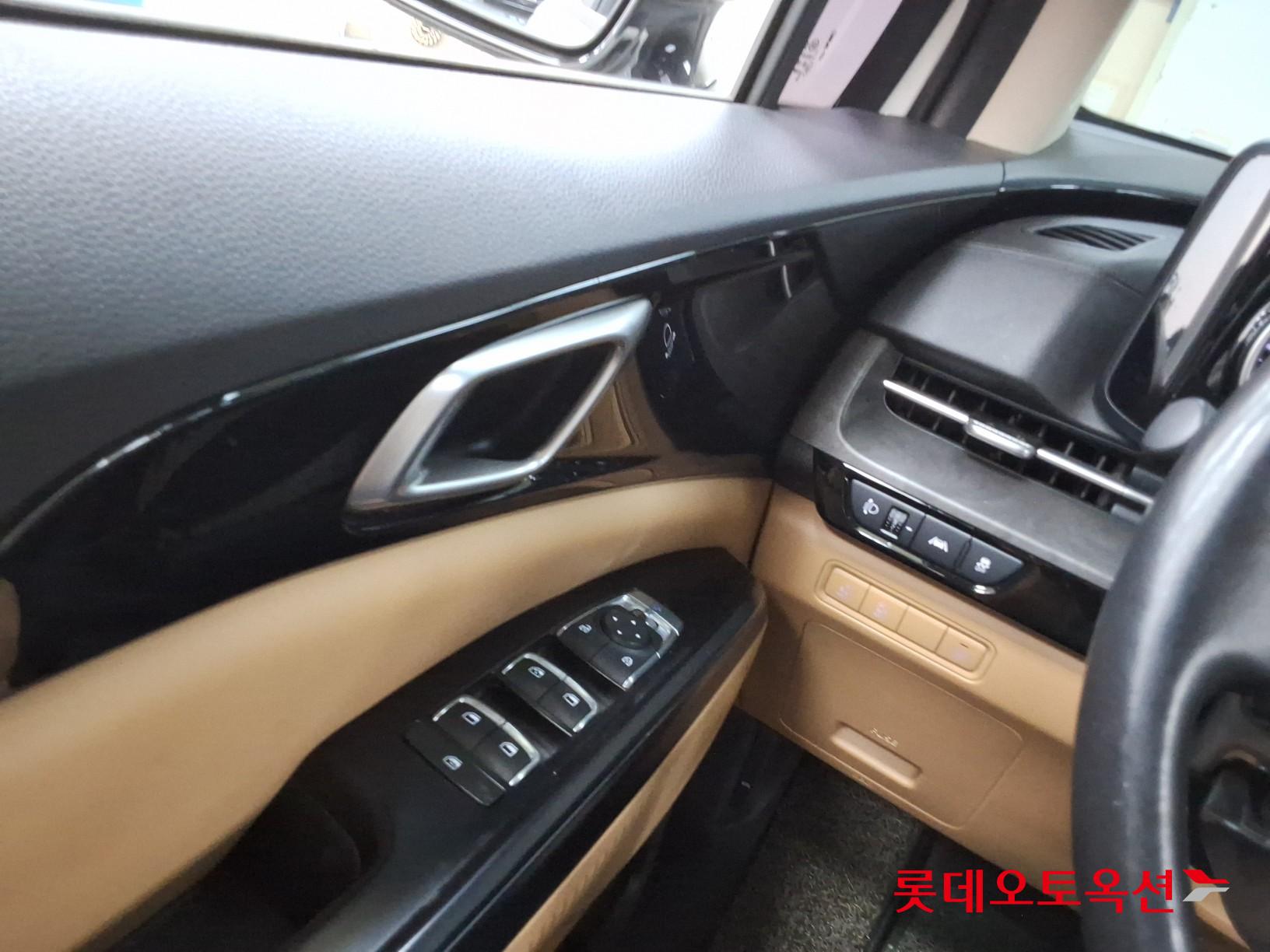 2021 - kia carnival