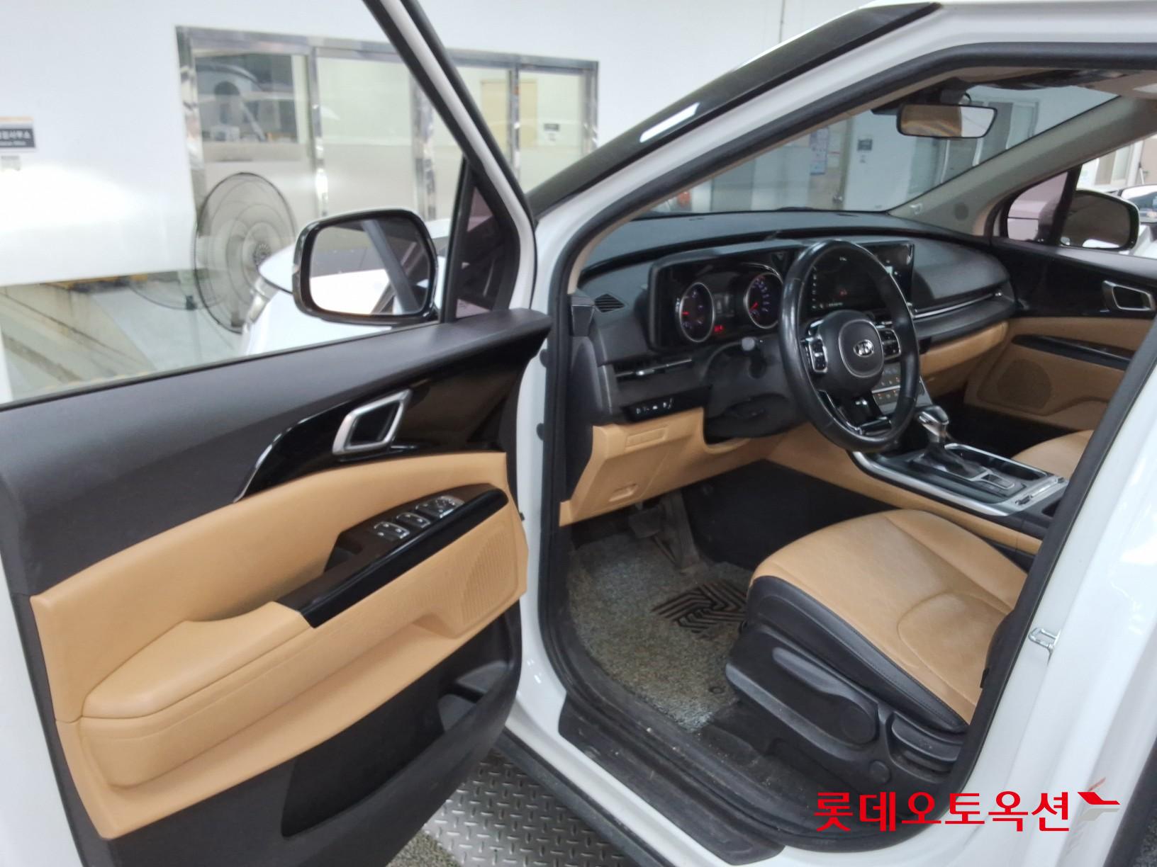 2021 - kia carnival