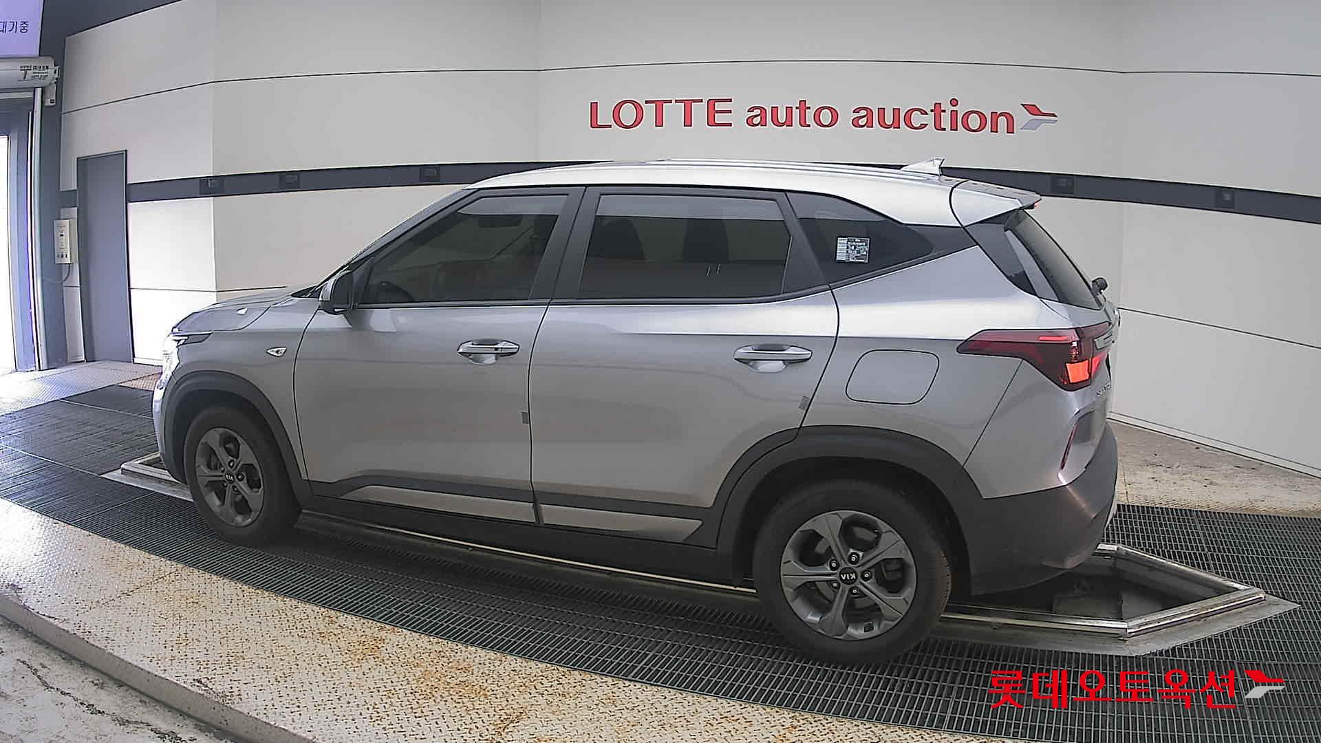 2022 - kia seltos