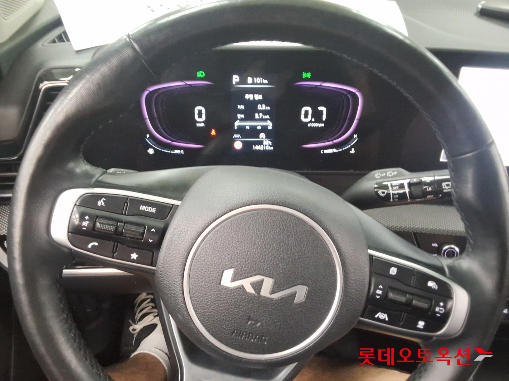 2023 - kia sportage