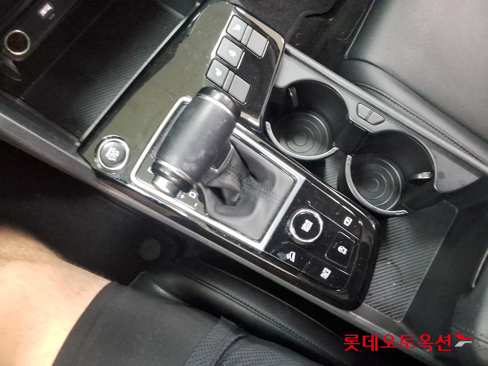 2023 - kia sportage
