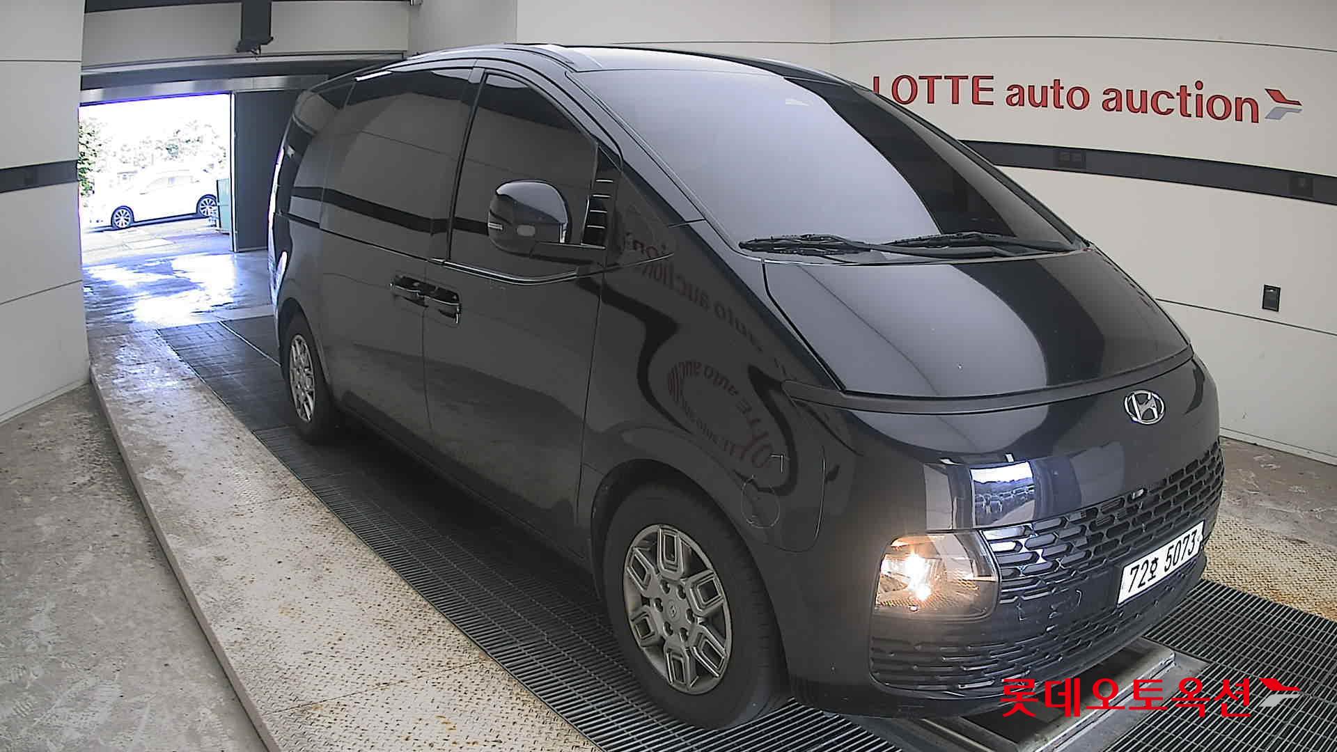 هيونداي ستاريا 2022