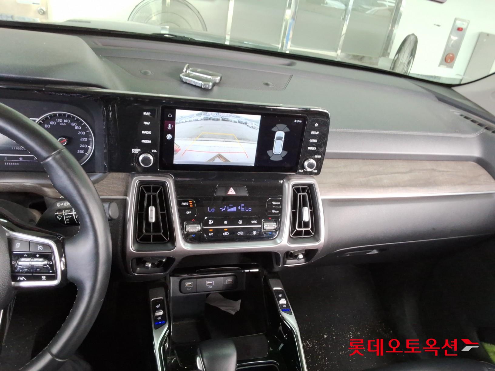 2021 - kia sorento